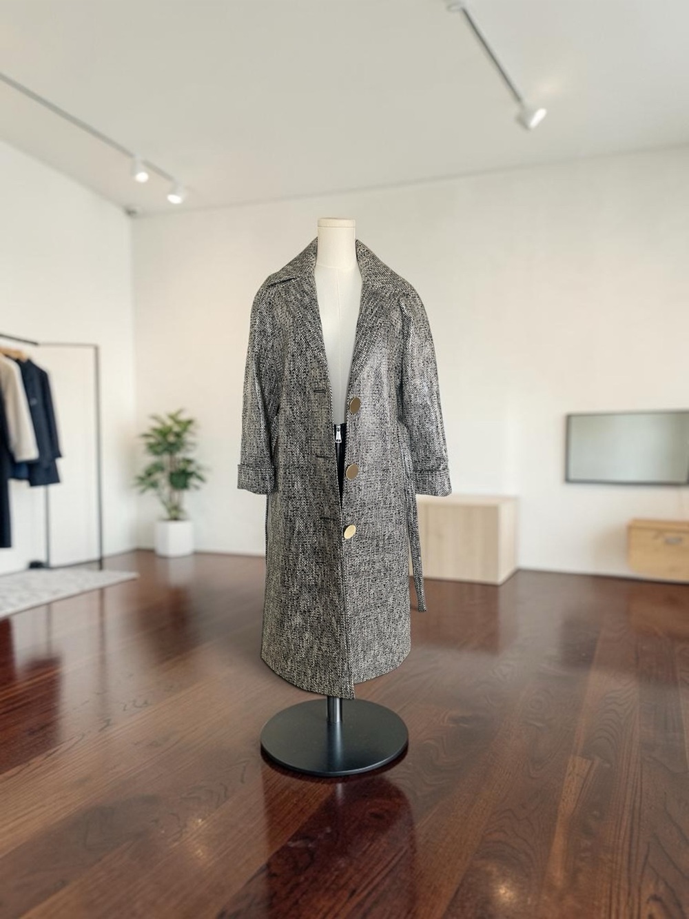 LK Bennett Metallic Tweed Belted Coat Gold Buttons US 2 - Picture 3 of 8